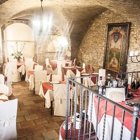 Locanda Dei Baroni Васто Екстериор снимка