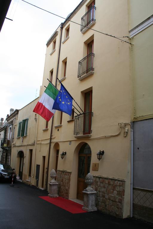 Locanda Dei Baroni Васто Екстериор снимка